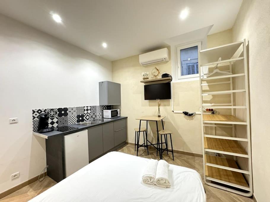 Studio Au Coeur Du Vieux Port Avec Clim Marseille Extérieur photo